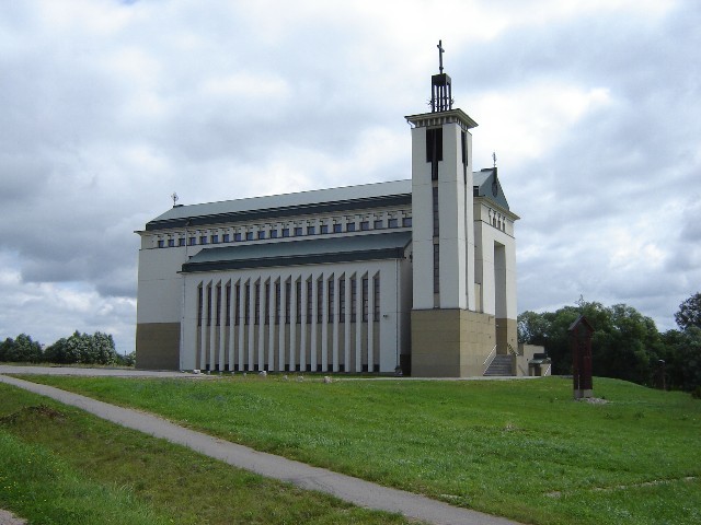 004-Fajny_kosciol.jpg